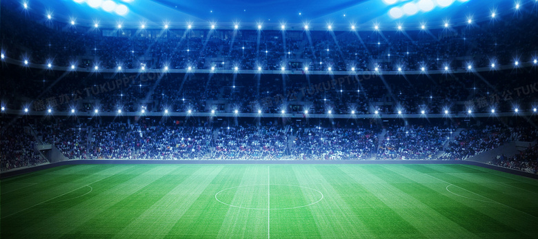 英国女歌手利帕现场观看阿根廷国家德比，并与里克尔梅合影