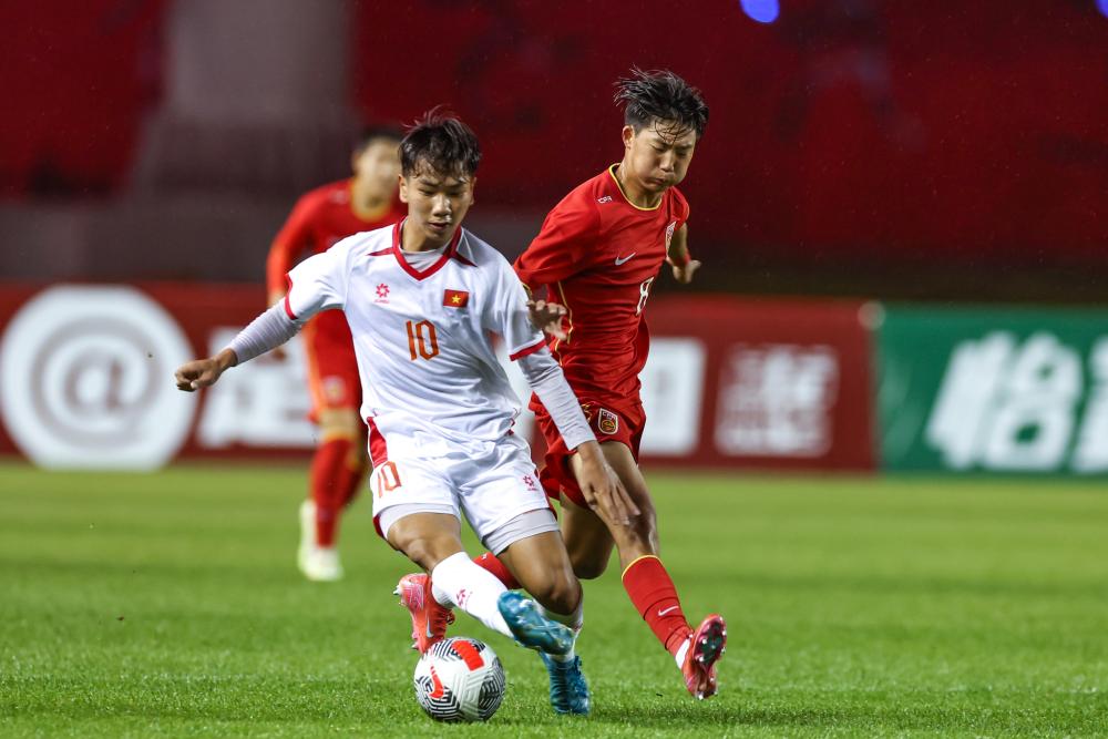 纽卡斯尔联攻坚实力强劲，热刺或将遭遇四连败？